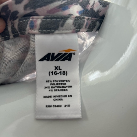 Avia Animal Print Fitness Long Sleeve High Low Tee. Size XL - Picture 3 of 6